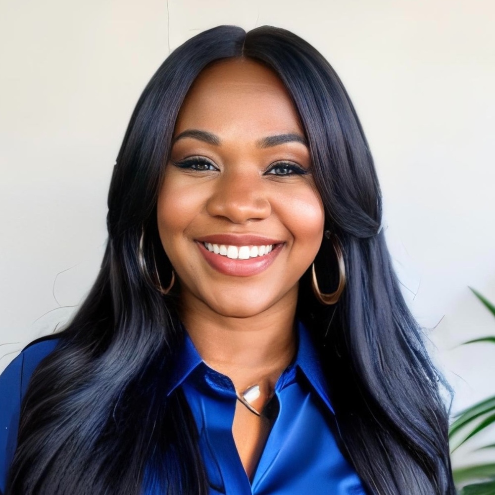 Meet your Posher, Myriam